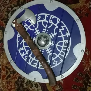 Armadura personalizada Escudo vikingo Conjunto de escudo medieval Tallado Regalo vikingo Decoración de pared Escudo redondo vikingo de Calvin Handicraft - Product Image 6