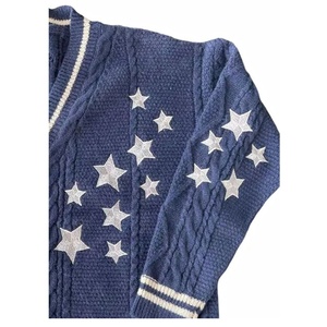 Cárdigan Personalizado de Manga Larga, Corte Ajustado, Unisex, con Puños Acanalados, Cuello en V, Diseño a Cuadros, Casual, para Invierno, con Botones, Precio Personalizable - Product Image 3