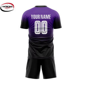 2025 Conjuntos de ropa de fútbol unisex Poliéster de diseño personalizado con logotipo personalizado para jugadores de fútbol Servicio OEM de calidad caliente para adultos - Product Image 3