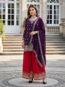 Traje Salwar Kameez de Seda Chinon para Bodas Indias con Bordado de Lentejuelas y Zari, con Dupatta de Trabajo Elaborado - Product Image 5