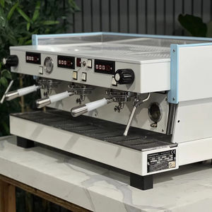 Cafetera Espresso ST LA MARZOCCO LINEA CLASSIC de 3 Grupos, Blanca y Azul - Product Image 1