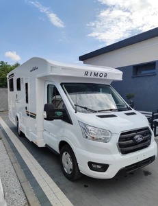 Limpie usado 2019 XG Dynamic 95P Rv Autocaravana de lujo usada para acampar - Product Image 1