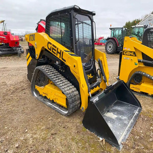 Gehl VT210 Track Loader Yellow Crawler Skid Steer Loader With Bucket Attachment - Product Image 1