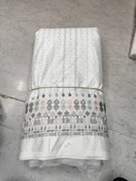 Tissu en satin de soie/coton tricoté Dobby Malai de qualité supérieure, provenant d'un fournisseur indien, avec broderie de fils luxueux et de sequins, antistatique, idéal pour les mariages sur mesure.