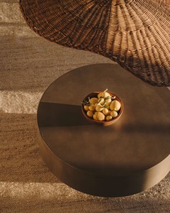 Table basse moderne en béton finition naturelle en ciment massif 80x80x30h cm fabriquée à 100% de meubles de salon en béton véritable sur mesure - Product Image 5