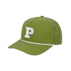 Casquette de golf à 5 panneaux de haute qualité, imperméable, respirante, avec logo brodé personnalisé découpé au laser, design perforé en corde, pour le sport - Product Image 3
