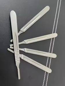 Kit Quirúrgico de Microcuchillas de Alta Calidad con Mango de Acero Inoxidable, Fuente de Alimentación Manual, Clase II, 1 Año de Garantía, Dispositivo Médico - Product Image 5