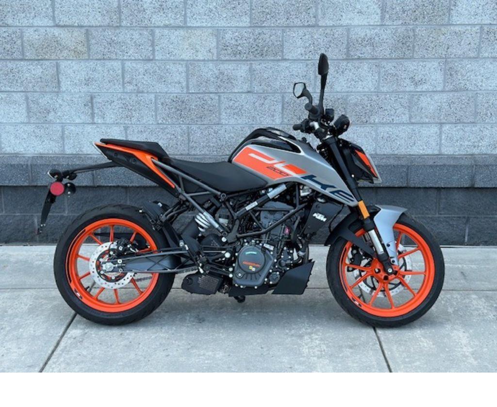 Price of KTM Duke 200 Quality Motorcycle Parts Accessories