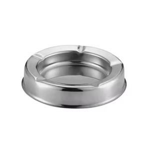 Cendrier en métal contemporain, fabriqué avec soin, idéal pour les tables intérieures et extérieures, avec une utilisation durable - Product Image 2