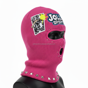 Pasamontañas para Mujer, Tejido Acrílico Suave de 350 GSM, Color Rosa Intenso, Elegante, con Parches Decorativos, Logotipo Personalizado, Bordado, Diseño Impreso - Product Image 4