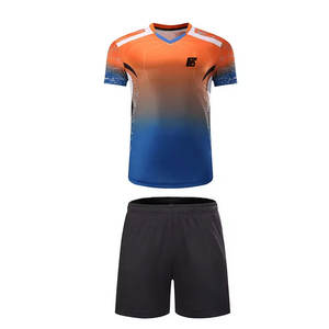 Tenue de tennis pour homme, chemise et short légers et respirants pour les vêtements de sport d'été - Product Image 1