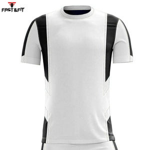 ชุดกีฬา 2024 ออกแบบเองใหม่คุณภาพสูงชุดฟุตบอลราคาขายส่งชุดฟุตบอลชายทําในปากีสถาน - Product Image 4