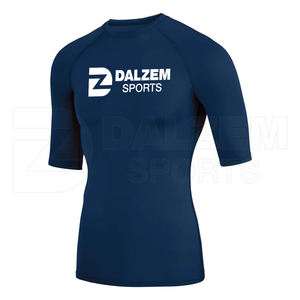 Camiseta de compresión deportiva de poliéster 100% de secado rápido personalizada para hombre, camiseta de entrenamiento de gimnasio con patrón sólido, ropa de correr en blanco - Product Image 1