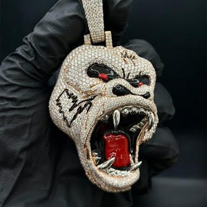 Pendentif tête de mort initiale en forme de Moissanite VVS complet pendentif en forme de crâne personnalisé Bling S925 pendentif en diamant en argent Sterling Hip Hop bijoux fins - Product Image 1