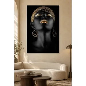 Portrait de femme noire Fida avec des lèvres dorées, impression sur toile - Product Image 5