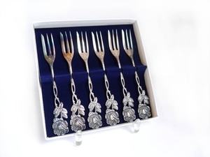 Ensemble de fourchettes en acier inoxydable gris au design antique fini miroir, idéal pour les restaurants et les hôtels et les dîners élégants de l'Inde - Product Image 6