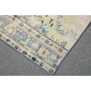 Alfombra Turca de 1.8x4.6 pies, Alfombra Vintage, Alfombra de Lana con Puntos Azules - Product Image 5