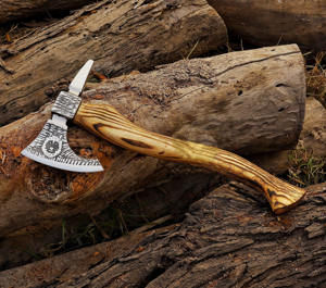 Hacha Tomahawk Artesanal de Acero Industrial con Alto Contenido de Carbono, Multiusos, para Camping, Supervivencia al Aire Libre, Mango de Madera Natural y Cuero - Product Image 3