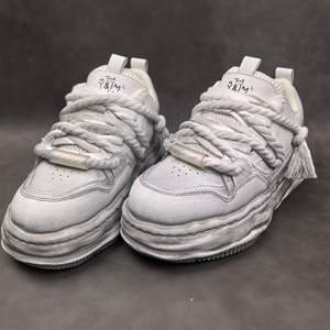 Chaussures basses décontractées tendance à prix réduit, design simple, baskets de tous les jours, baskets de marche en gros pour toutes les saisons - Product Image 2