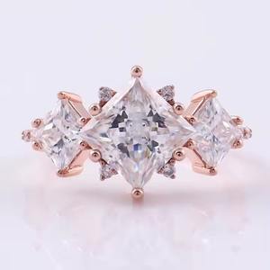 Venta al por mayor de lujo de plata esterlina 925 moissanita anillo de diamante anillo de compromiso de boda para regalo de joyería - Product Image 1