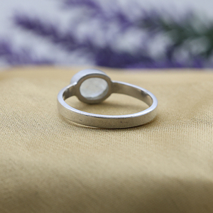 Superbe bague de bijoux de mode en pierre de lune en argent sterling 925 avec un look élégant et un design classique - Product Image 5