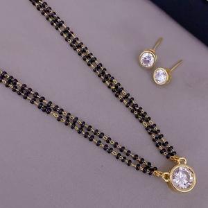Ensemble de collier Mangalsutra à l'aspect moderne avec pierres CZ Ensemble élégant avec boucles d'oreilles pour un usage quotidien et un mariage pour les femmes - Product Image 1
