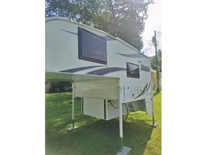Camioneta camper L-an-c-e 650 usada del 2018 en venta - Product Image 6
