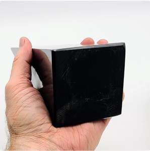 Pirámide de Cristal de Ágata Negra Natural Hecha a Mano de la Mejor Calidad, Piedra Curativa Fengshui, Artesanía de Cristal para Decoración y Regalo - Product Image 2