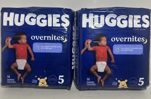 Couches jetables douces, respirantes et Huggies OverNites, douces pour les peaux sensibles, pour une utilisation nocturne - Product Image 1