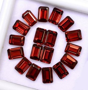 Fine Quality Natural Red Garnet Loose Gemstone | Octagon Cut Blood Red Color | High Quality Gemstone 1-1.2 Carat Color Play for - Product Image 1