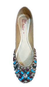 Perles de couleur or et argent Khussa Sandales Khussa en velours faites à la main pour femmes avec perles - Product Image 4