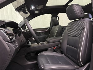 GMC Acadia Denali AWD 2025 Usado (LHD/RHD) - Product Image 4