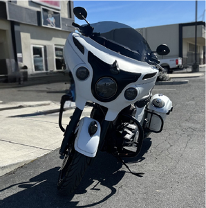 มอเตอร์ไซค์มือสองปี 2018 รุ่น Chief Tains Dark Horse ABS เครื่องยนต์ Thunderstroke 111 V-Twin พร้อมกระเป๋าข้างแบบแข็ง ระบบกุญแจรีโมท และระบบควบคุมความเร็วอัตโนมัติ - Product Image 1