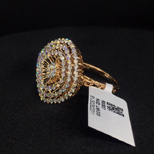 Anillo de Oro Rosa de 18K de Lujo con Piedra Central de 1.34 TCW Claridad SI, Diseño Clásico Único y Elegante con Halo de Diamantes Menores para Mujer - Product Image 2