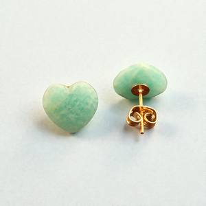 Élégantes boucles d'oreilles clous en forme de cœur pour femme, en onyx vert facetté, plaqué or, bijoux de mode en moissanite, cadeau pour elle - Product Image 4