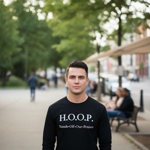 T-shirt à manches longues anti-circumcision HOOP 'Mains libres sur nos pénis' Vêtements promotionnels - Product Image 3