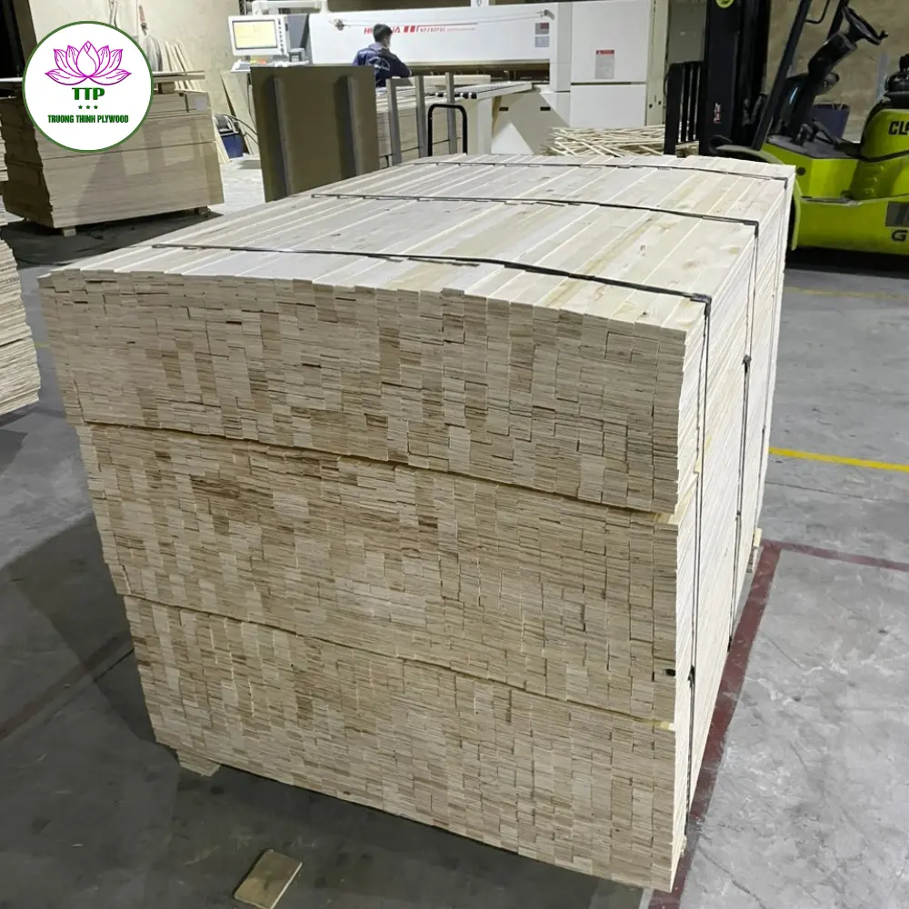 깔판 건축 포장 상자 문틀 침대 판금을 위한 박판으로 만들어진 베니어 재목 LVL 베트남에서 어떤 크기든지