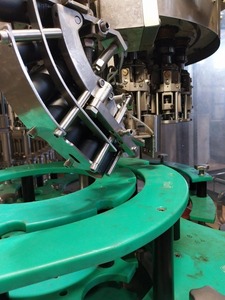 Machine de capsulage automatique ROPP multi-têtes de qualité supérieure avec système de contrôle PLC intégré disponible à un prix abordable - Product Image 6