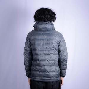 Navigate Goose Veste en duvet ultra-légère Confort et style de qualité supérieure - Product Image 2