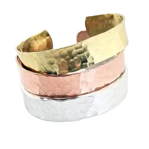 Nouveau Meilleur Design Vintage Mode Argent Manchette Bracelet Ethnique Tribal En Laiton Bijoux par A Z Crafts - Product Image 1