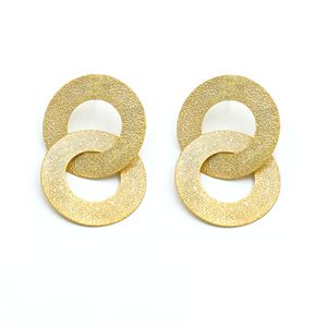 ต่างหูห้อยประดับทอง 18K ชุบทองเหลือง ดีไซน์หรูหรา งานฝีมือประณีต เหมาะสำหรับงานแต่งงาน เครื่องประดับแฟชั่นสำหรับผู้หญิงทันสมัย - Product Image 3