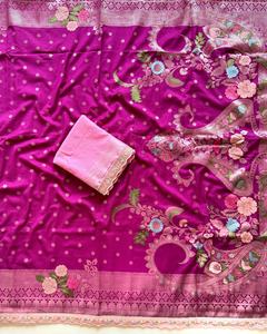 Sari de Mujer de Georgette Khadi Puro con Borde Butta y Pallu Abierto - Product Image 2