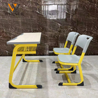 Chaises et tables d'école modernes pour adultes avec design en plastique réglable pour le mobilier du lycée Ensemble de bureaux pour étudiants