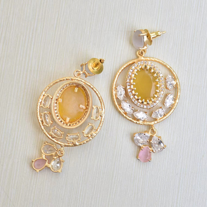 Pendientes de Latón de Exportación al por Mayor con Circonita, Joyería de Piedras Preciosas Auténticas, Acabado de Latón Satinado, Pieza de Moda Perfecta - Product Image 4