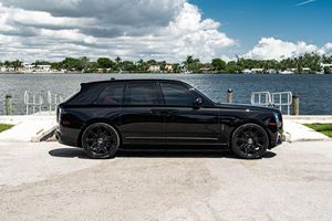 Gran Oferta: Rolls-Royce Cullinan 2024 Usado en Excelentes Condiciones, Listo para Enviar - Product Image 5