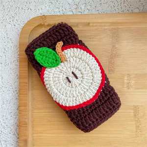 Funda de Volante de Coche de Algodón Tejida a Mano con Diseño de Manzana, Origen China, Protector de Hombro y Funda de Palanca de Cambios - Modelo Akki 1 - Product Image 4