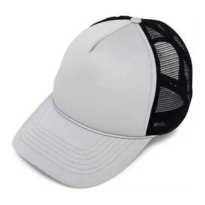 Gorra Trucker Premium de 5 Paneles al por Mayor, Logotipo Personalizado Bordado e Impreso, Estilo Deportivo Profesional con Malla Lisa - Product Image 1