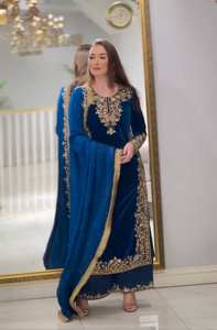 Nouveau design fantaisie en velours, haut de gamme, avec broderies et sequins, idéal pour les mariages indiens et pakistanais, tenue de soirée, infroissable et extensible - Product Image 2