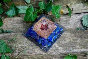 Vente en gros d'Agate naturelle faite à la main Lapis Lazuli Générateur d'énergie Orgone Pyramide d'Orgonite Style Feng Shui Qualité supérieure - Product Image 5