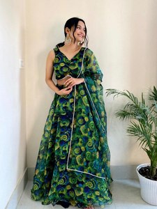 Vente chaude Readymade Designer indien Lehenga Choli avec impression numérique Dupatta avec motif écrasé - Product Image 2